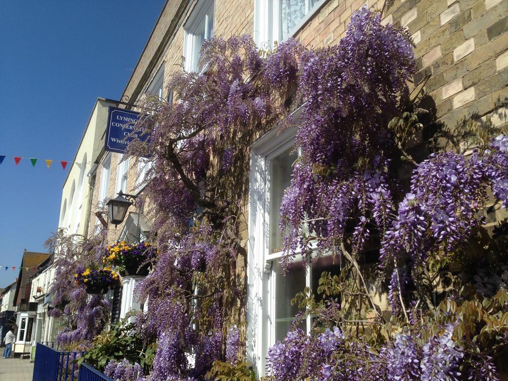 Bed and Breakfast Wisteria House Лімінгтон Екстер'єр фото
