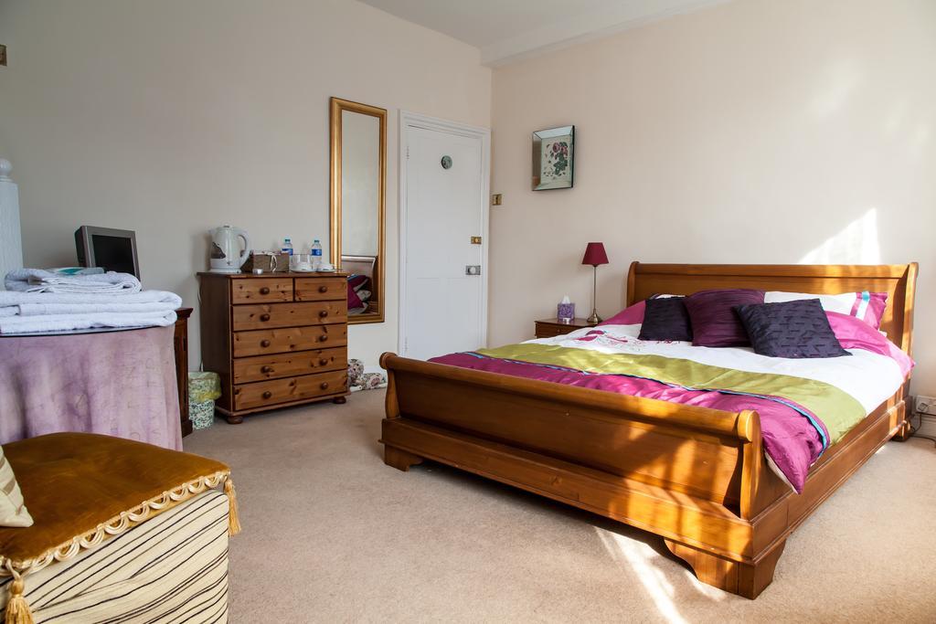 Bed and Breakfast Wisteria House Лімінгтон Номер фото